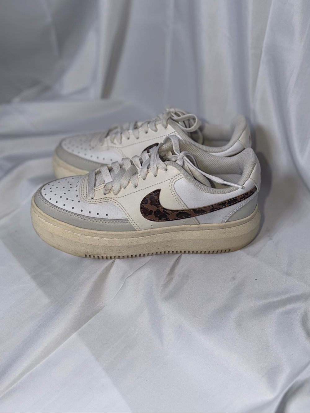 Nike White Leather Sneakers with Brown Patterned Swoosh - Picture 3 of 5